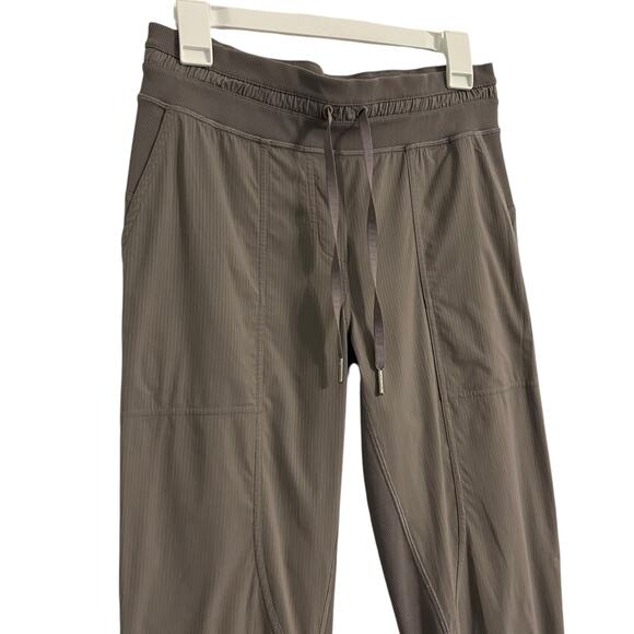 Lululemon Dance Studio Crop Pants Half Moon Size 6 - Picture 2 of 5